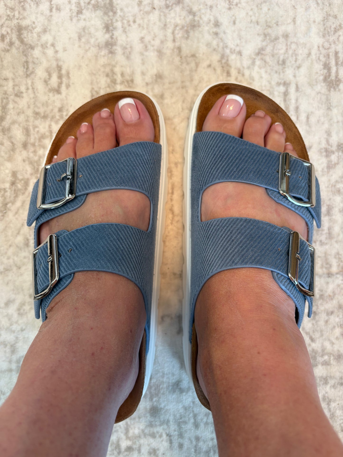 Very G Jazmin 2 Platform Sandal In Blue