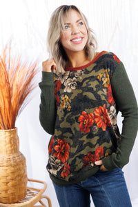 Beauty in Camo - Pullover