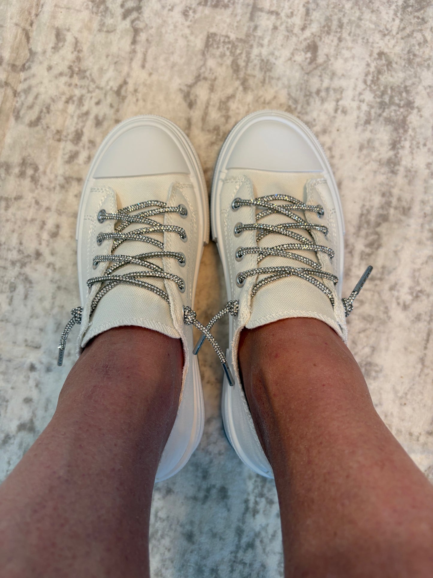 Very G Aman Sparkle Lace Sneakers