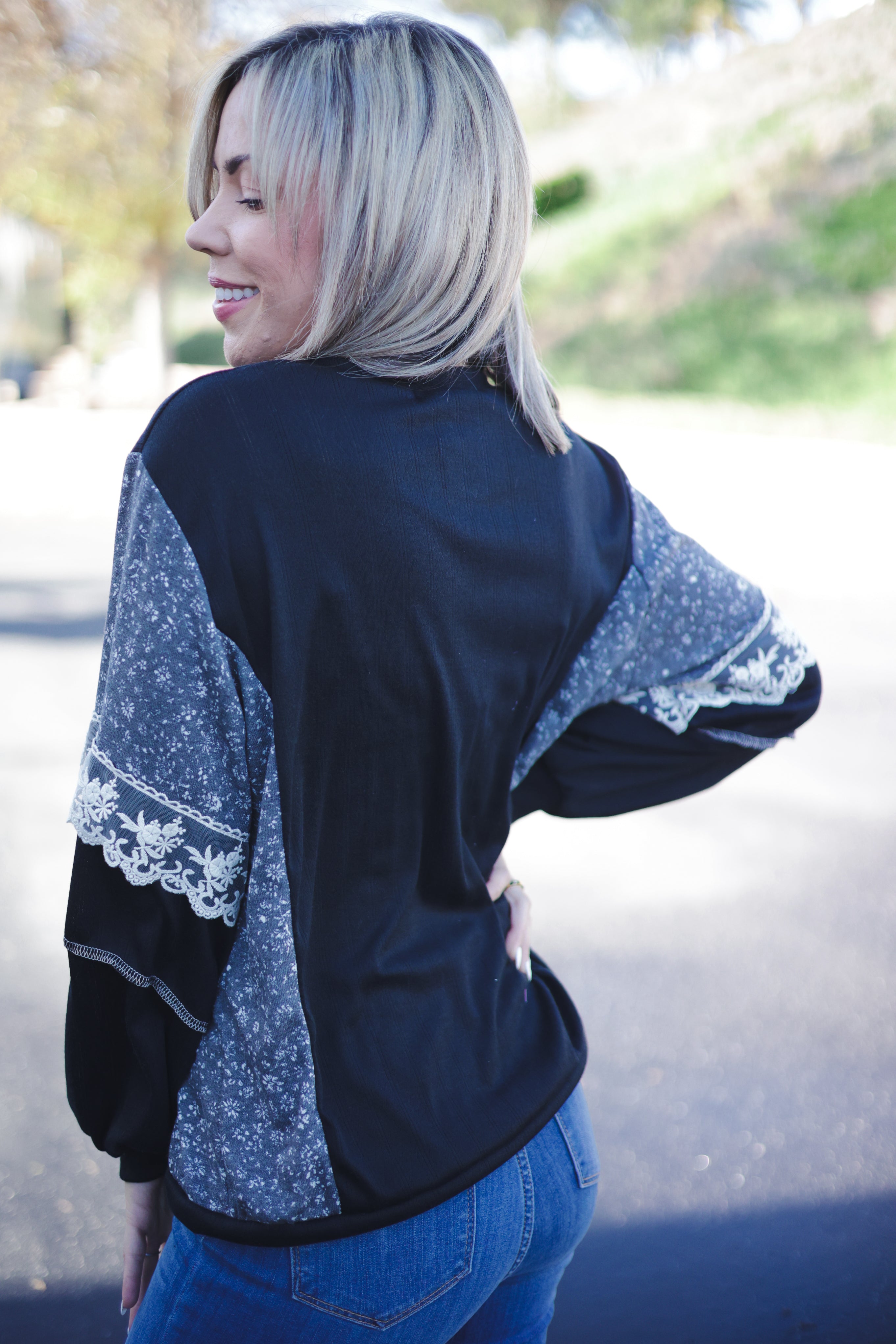 Moonstruck Laced Bubble Sleeve