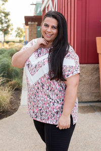 Chasing Arrows Short Sleeve Top