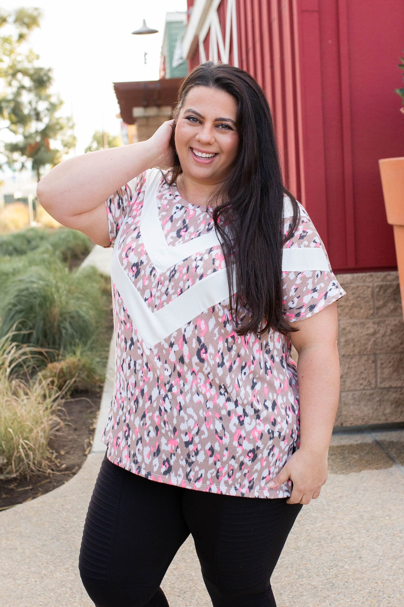 Chasing Arrows Short Sleeve Top