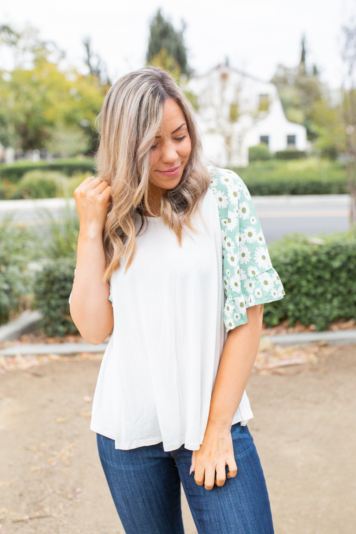 Summer Daisy Ruffle Sleeve Top