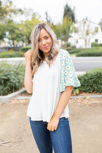 Summer Daisy Ruffle Sleeve Top