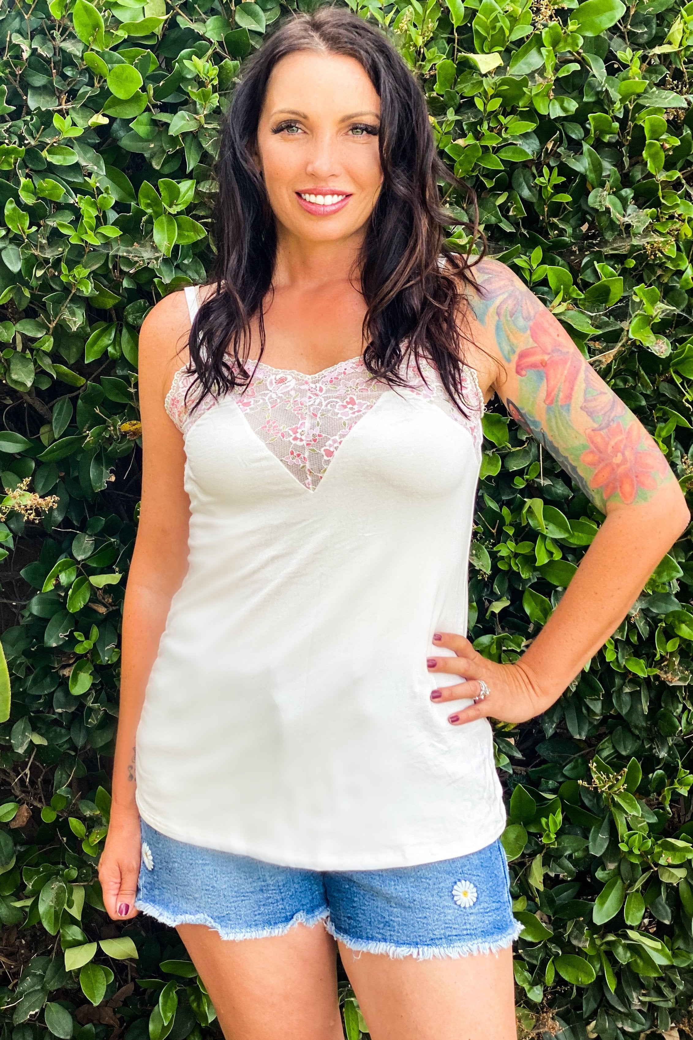 Delicate Floral Lace Trim Tank